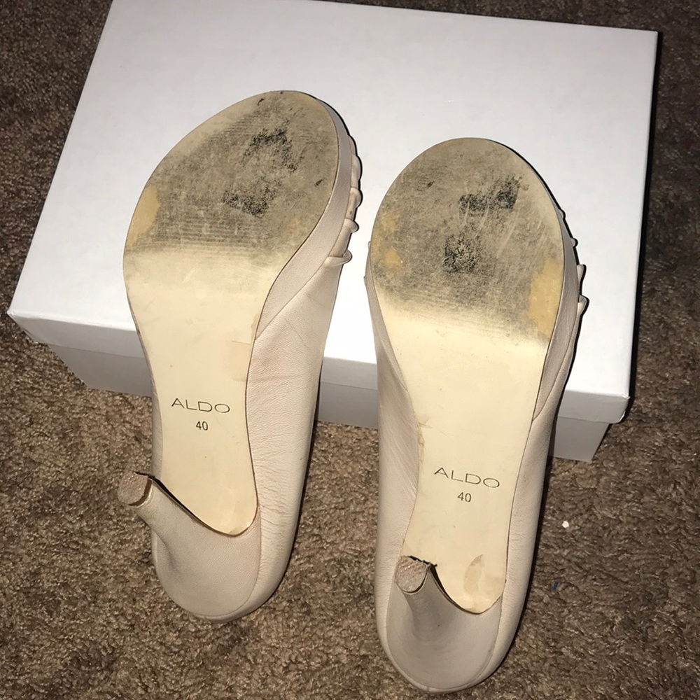 Aldo Off White Peep-Toe Pumps - Picture 2 of 7